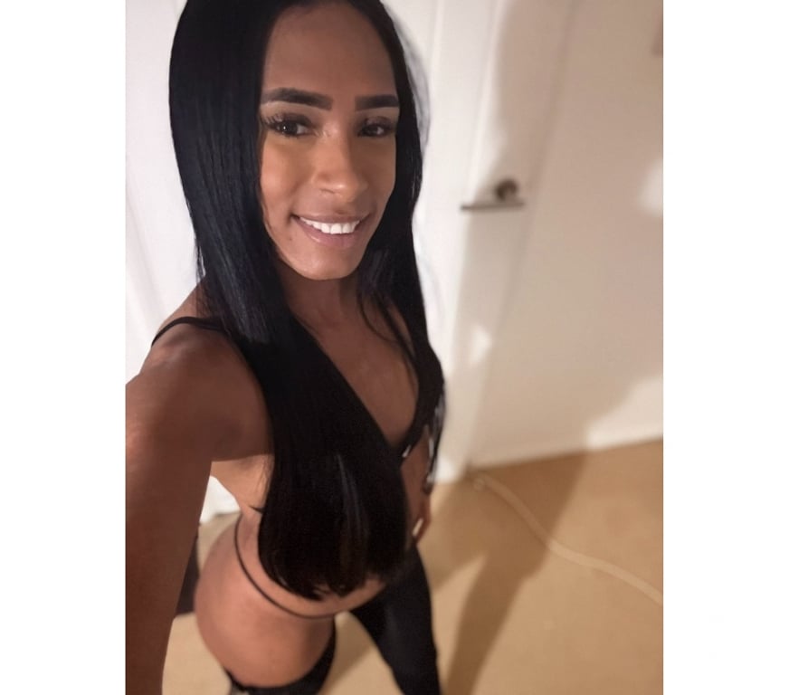 Escorts East London Hackney Central - East London - Photos for Naiara Brazilian 🇧🇷 Outcall 🚕🚕