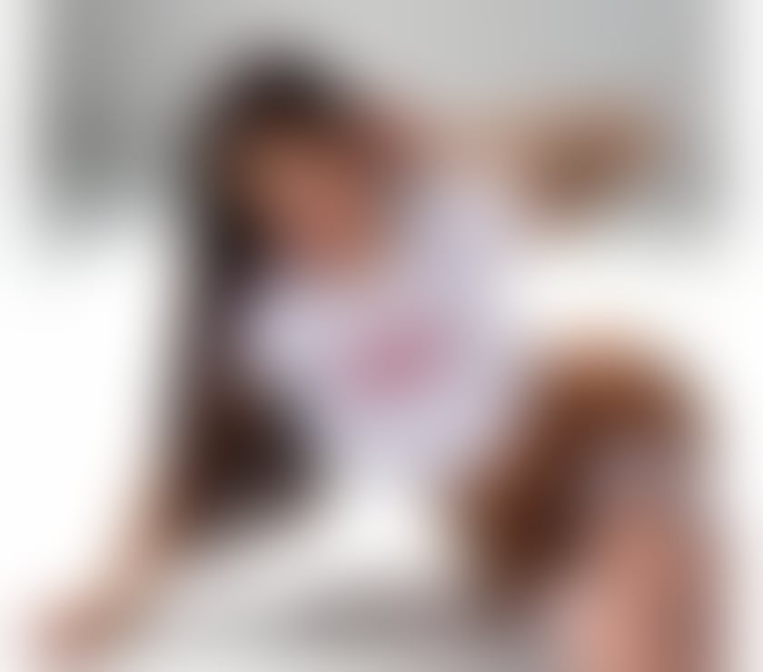  Escorts & Erotic Massage Chester Cheshire West and Chester - Photos for Sarah Latina🔥 New in town 🍭PARTY-GIRL 🥂