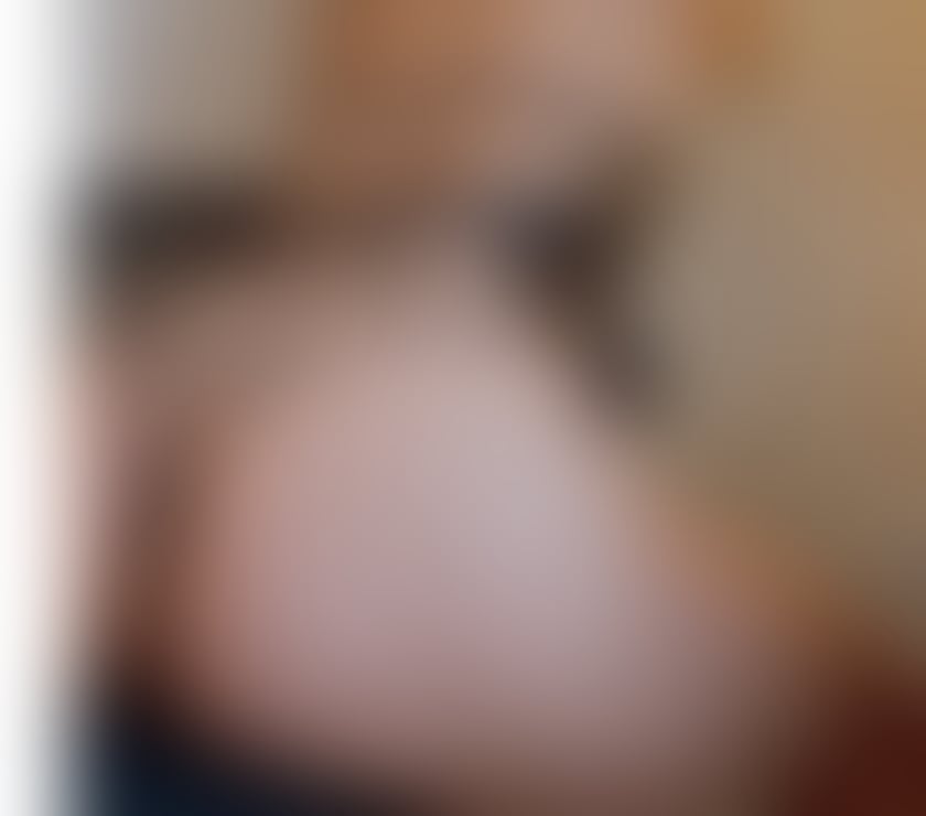 Escorts and Massages Belfast City Centre (South) Belfast - Photos for Getting a Relief Massage