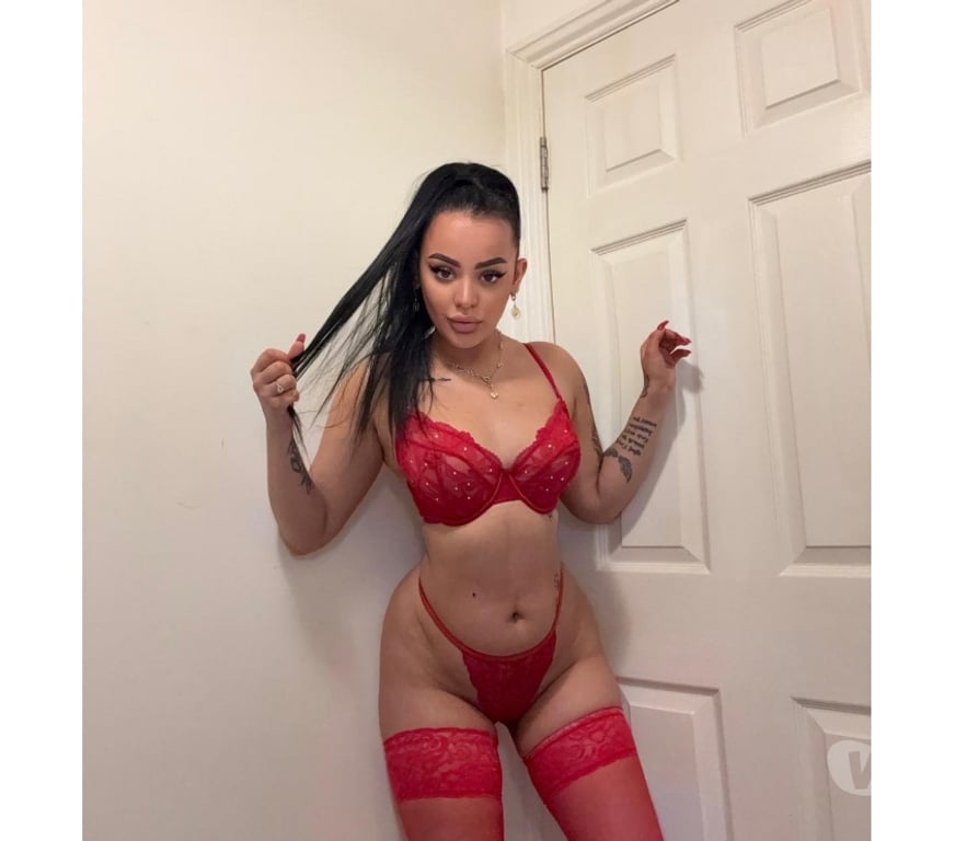 Escorts Surrey Elmbridge - Photos for NEW EMILY IN YOUR TOWN❤️‼️PARTY GIRL❤️BEST BJ