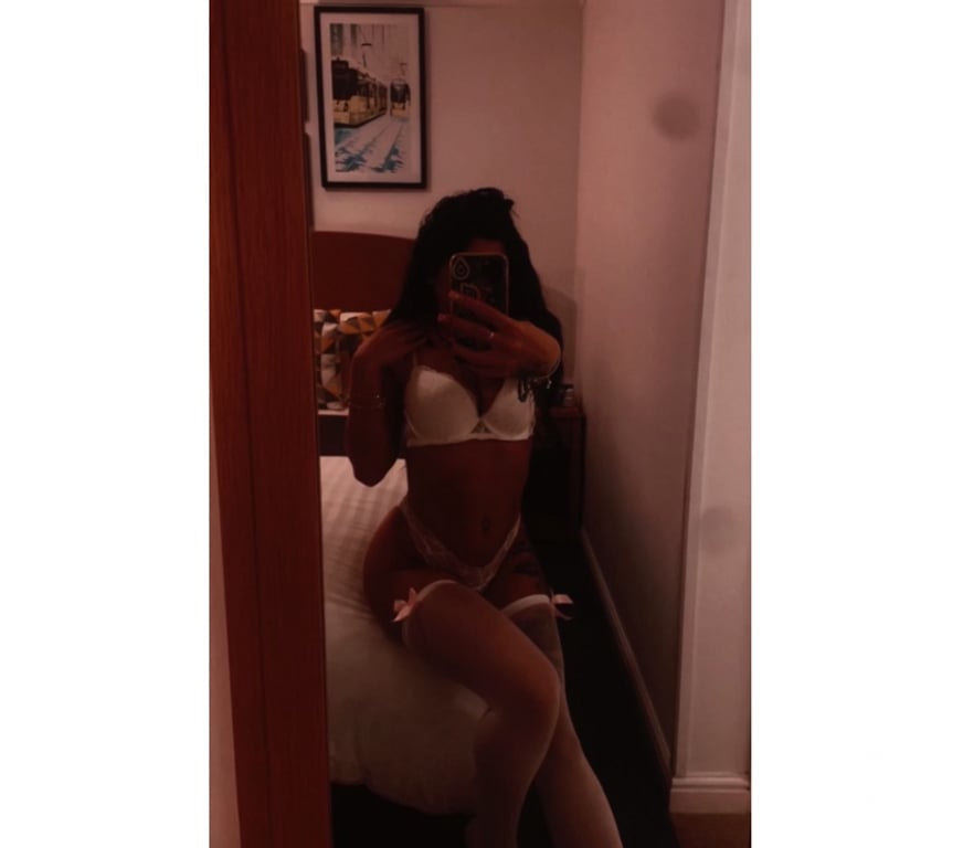 Escorts Warrington Lymm - Warrington - Photos for English jasmine