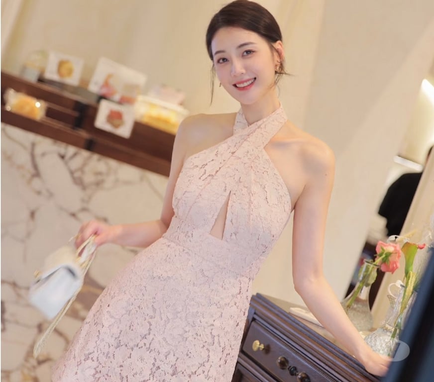 Escorts Lancashire Blackpool - Photos for Elegant Asian Companion