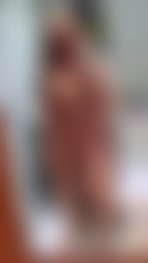 Escorts East London Canary Wharf Station - East London - 