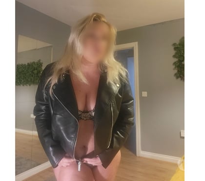  Escorts Luton Town Centre Luton - Photos for POLISH BLONDE Vanessa * OWO * GFE * FRENCH KISSING *