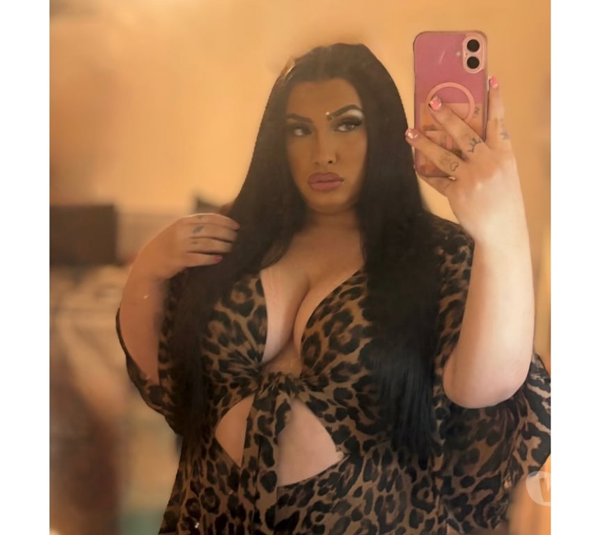 Escorts East London Newham - Photos for TRANS AMELIA FAT ASS SNACK FOR U 🧁🍑 SHEMALE IN E16
