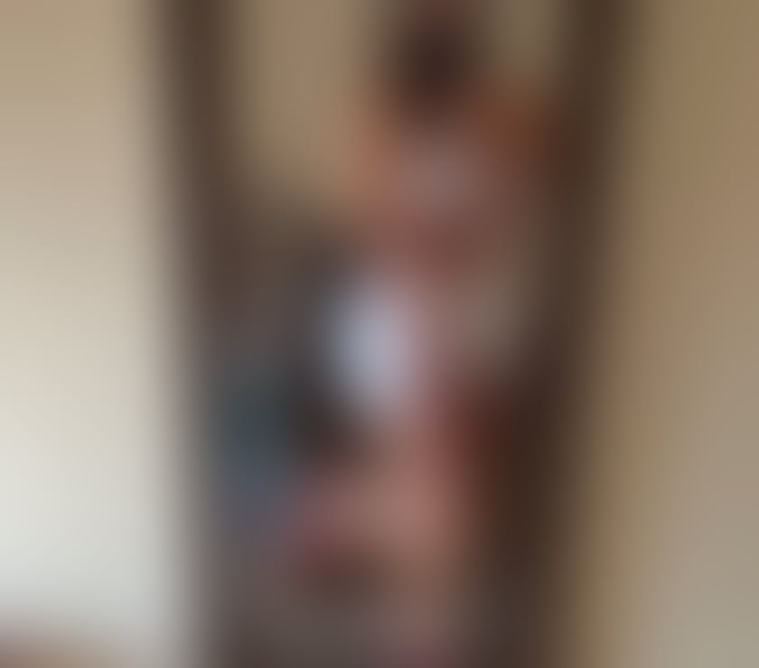 Sexy Latina, sweet, affectionate, hot, relaxing massage