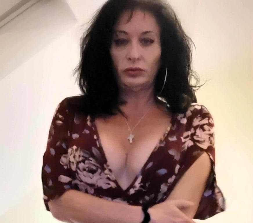 Trans Escorts Kent Maidstone - Photos for English MatureTsCeline Real Boobs ,54 year old Trans