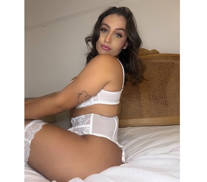 Photos for BRAZILIAN PARTY GIRLS 🇧🇷🔥