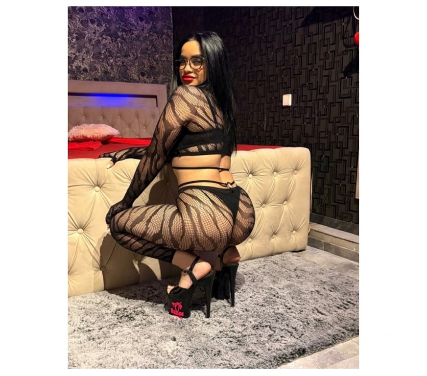 Escorts Surrey Epsom and Ewell - Photos for New in your town