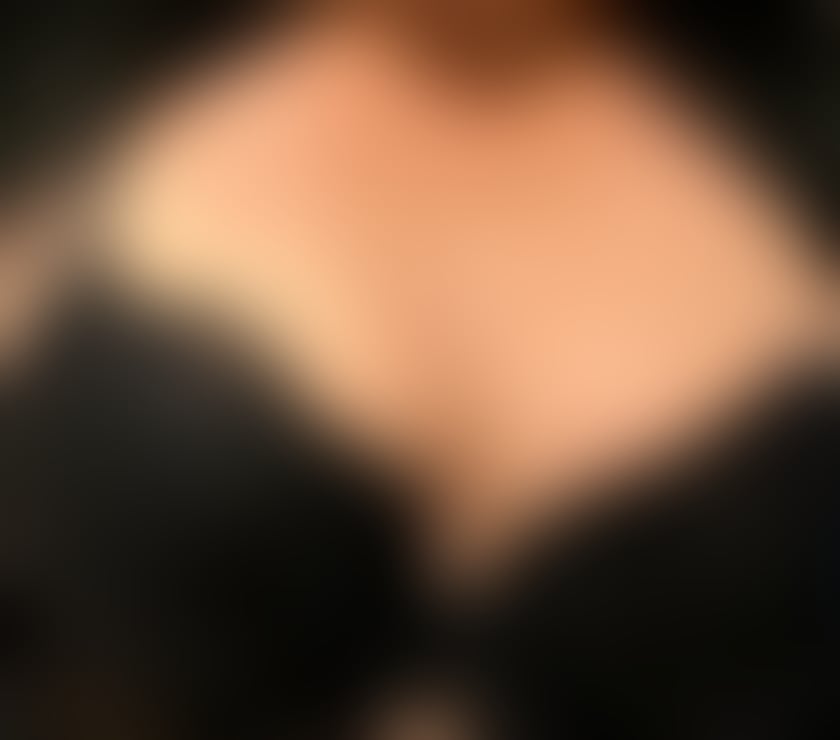 Escorts Manchester City Centre Manchester - Photos for Hy best 2 girls good services party