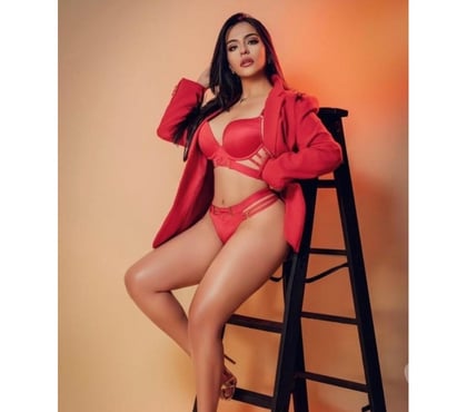  Escorts Hyde Park Leeds - Photos for Brunette hot new in town just arrive ! Best party