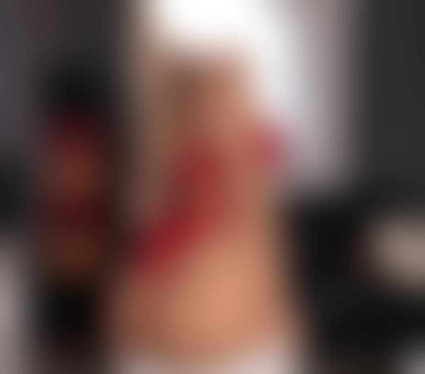 Escort Hall Green Birmingham - Photos for New in town sexy Latino Sofia blonde party 🥂