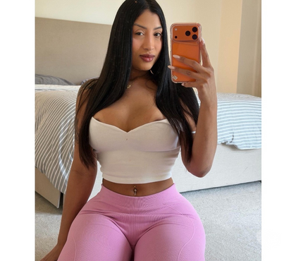 Adult Entertainment Canary Wharf East London - Photos for LIVIA FROM THE PARTIES 🥳