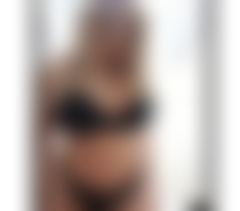 Busty Curvy Real Party Women!! Limited time here
