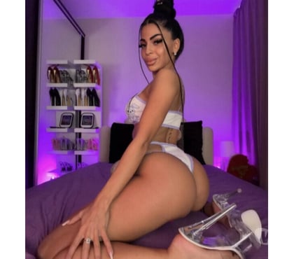 Escorts Bury Town Centre Bury - Photos for Luxury girls party only OUTCALL