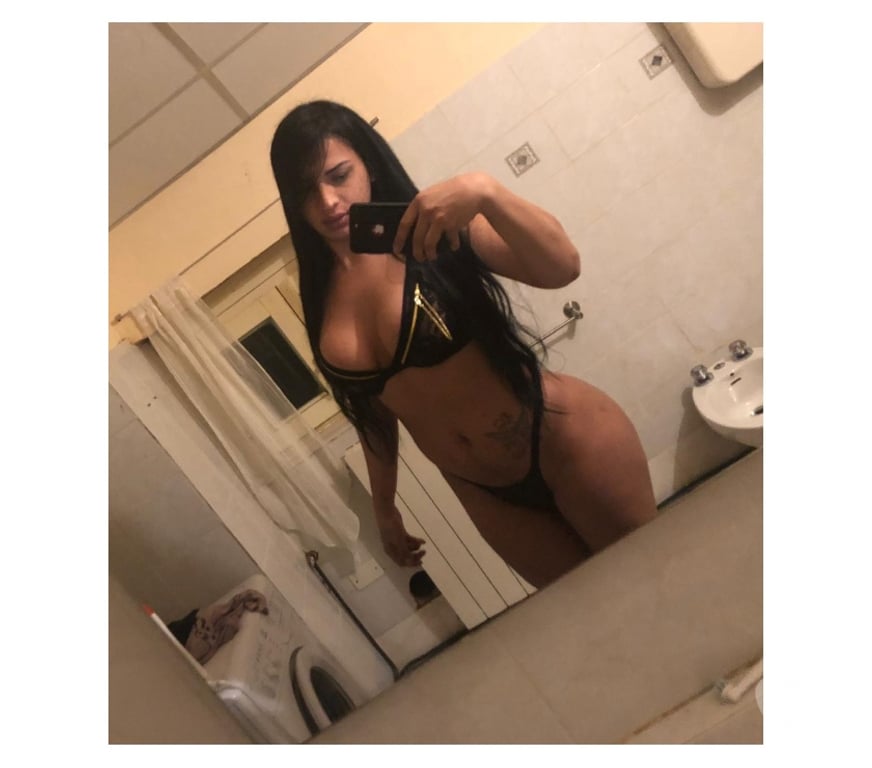 Trans Escorts South East London Bromley - Photos for Aline Por.. Actress 🔥🔞