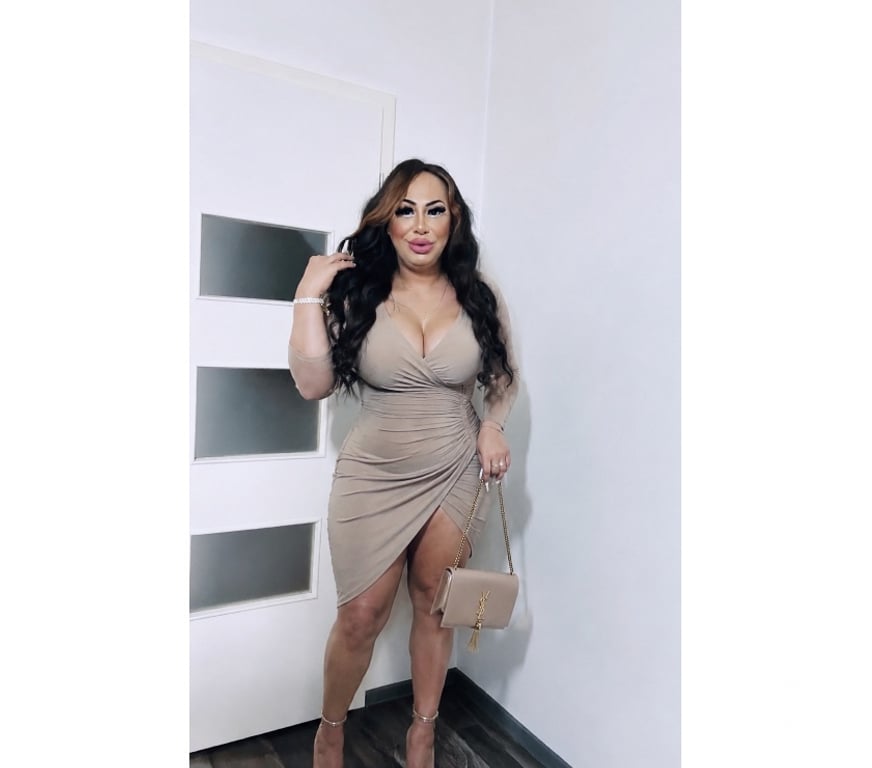 Escorts Hull Hull City Centre - Hull - Photos for SHEMALE❤️ New TRANSEXUAL curvy party big boobs🍑❤️
