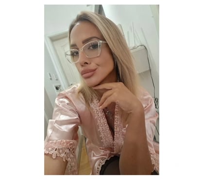  Escorts & Erotic Massage Hatfield Welwyn Hatfield - Photos for Jully Sweet & Elegant, top class escort in youre town