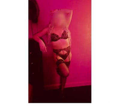 Escorts Middleton Rochdale - Photos for English Ellie x 15 mins £40 x