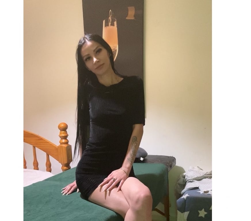 Escorts West Yorkshire Leeds - Photos for Skinny girl Full Service no rush