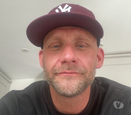 Escort Macclesfield Cheshire East - Photos for 40 year old male escort