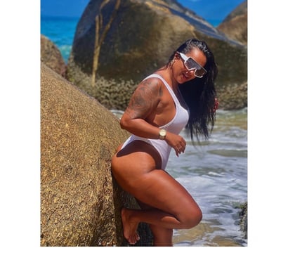 Escorts and Massages North Finchley North London - Photos for Brunette girl party Brazilian