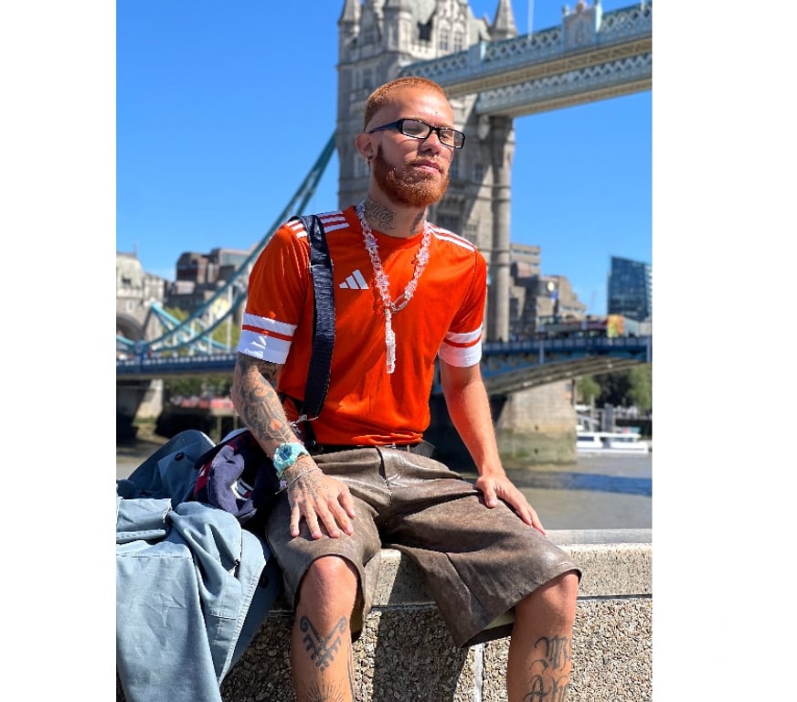  Gay massage Central London London Bridge Station - Central London - Photos for Hung and redhead Brazilian top.