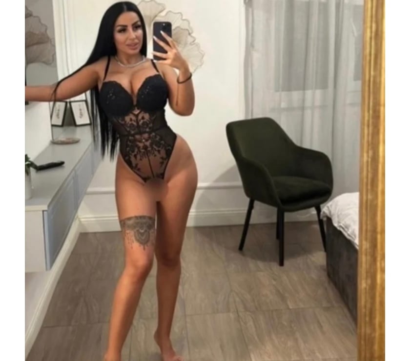 Escorts Portsmouth City Centre Portsmouth - Photos for ☎️Best Party GIRL HERE🎉👸🏻OUTCALL 24 7☎️