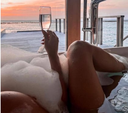 Escort Guildford Town Centre Guildford - Photos for Let's Suzy spicy your day