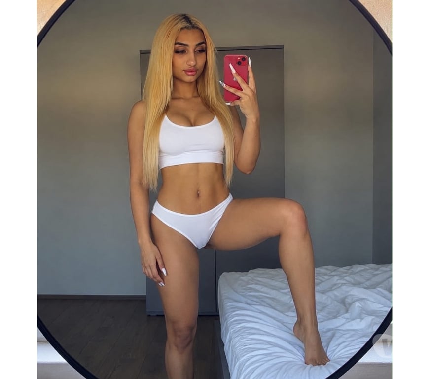 Escorts Buckinghamshire High Wycombe - Buckinghamshire - Photos for "Premium experiences with a remarkable person"