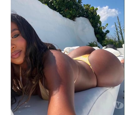 Photos for Bia 100% REAL 👸 PARTY GIRL 🤩 👅🍾