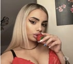 Alexia❤️ new girl in TOWN!