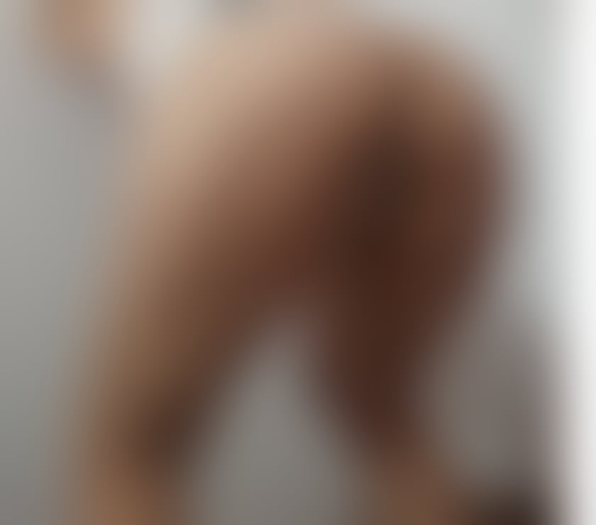 Escorts South Yorkshire Doncaster - Photos for Elegant & Discreet Lady