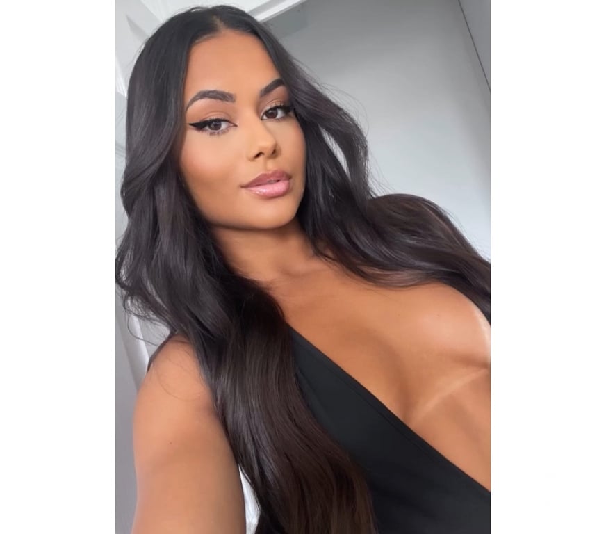 Escorts Staffordshire Stafford - Photos for BOMBSHELL 🩷ROSA NEW IN TOWN
