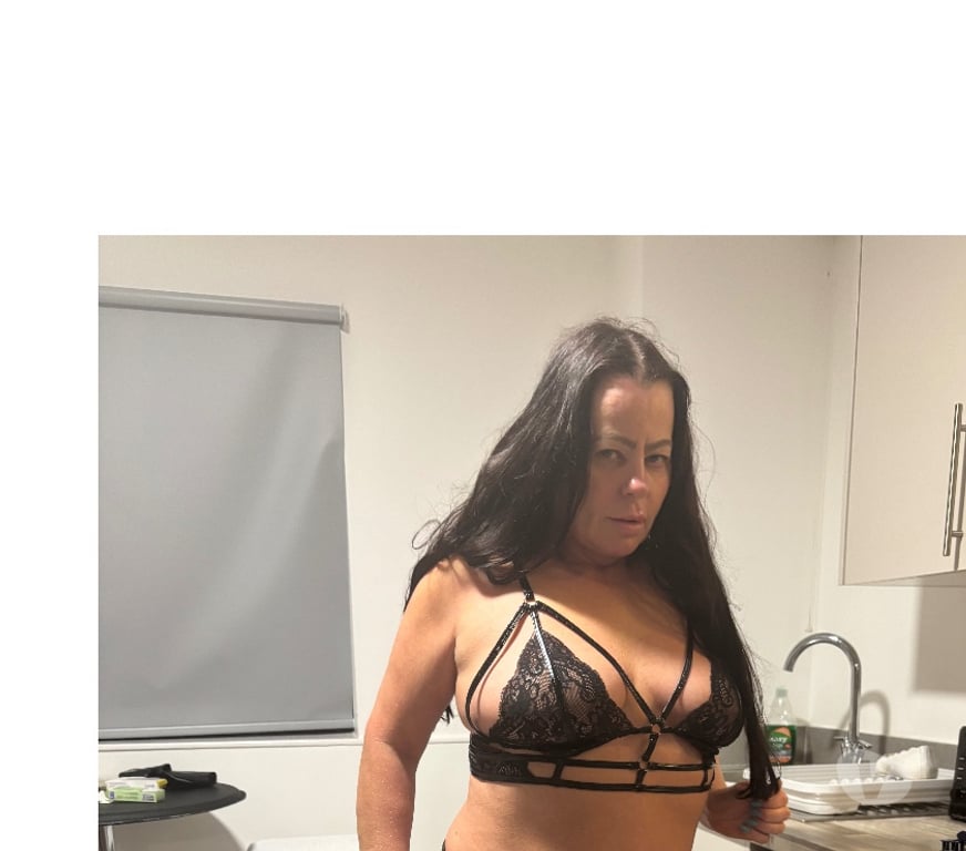 Escorts Merseyside Liverpool - Photos for Pretty brunnett English 🩷🩷🩷🩷
