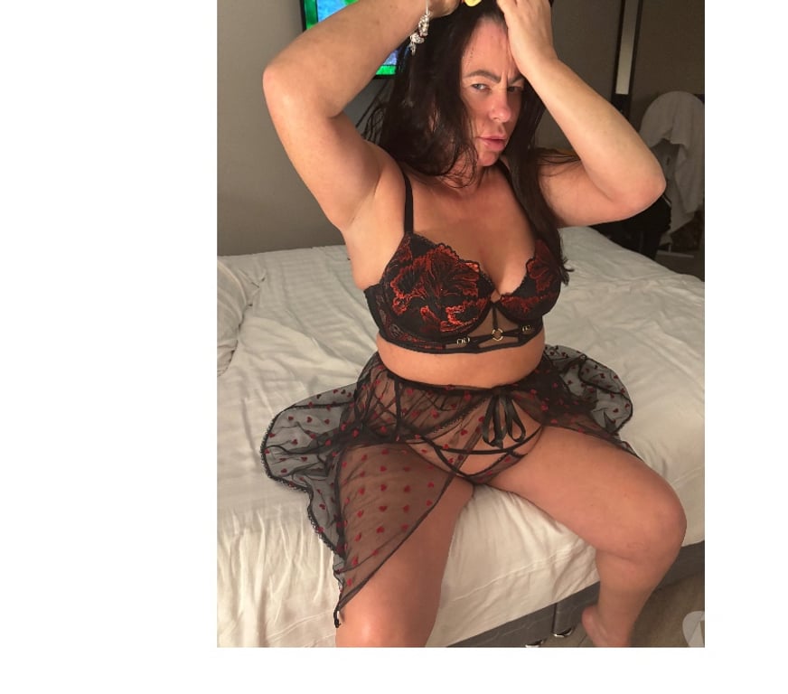 Escorts Merseyside Liverpool - Photos for Pretty english brunnett Lucy 🩷🩷