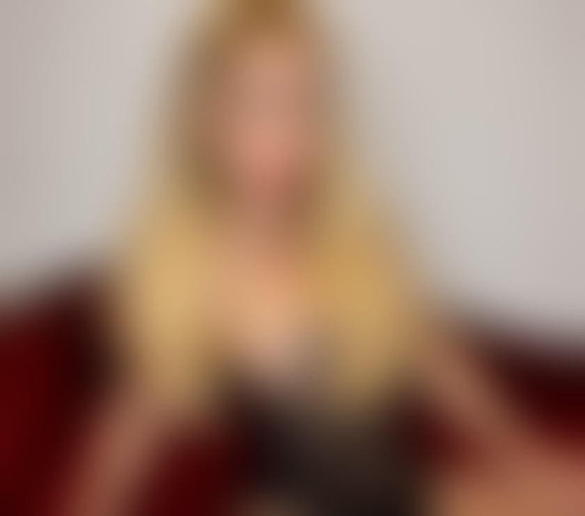 Trans Escorts Wiltshire Swindon - Photos for Sexy LaraGabriela First Time in Swindon for one Week
