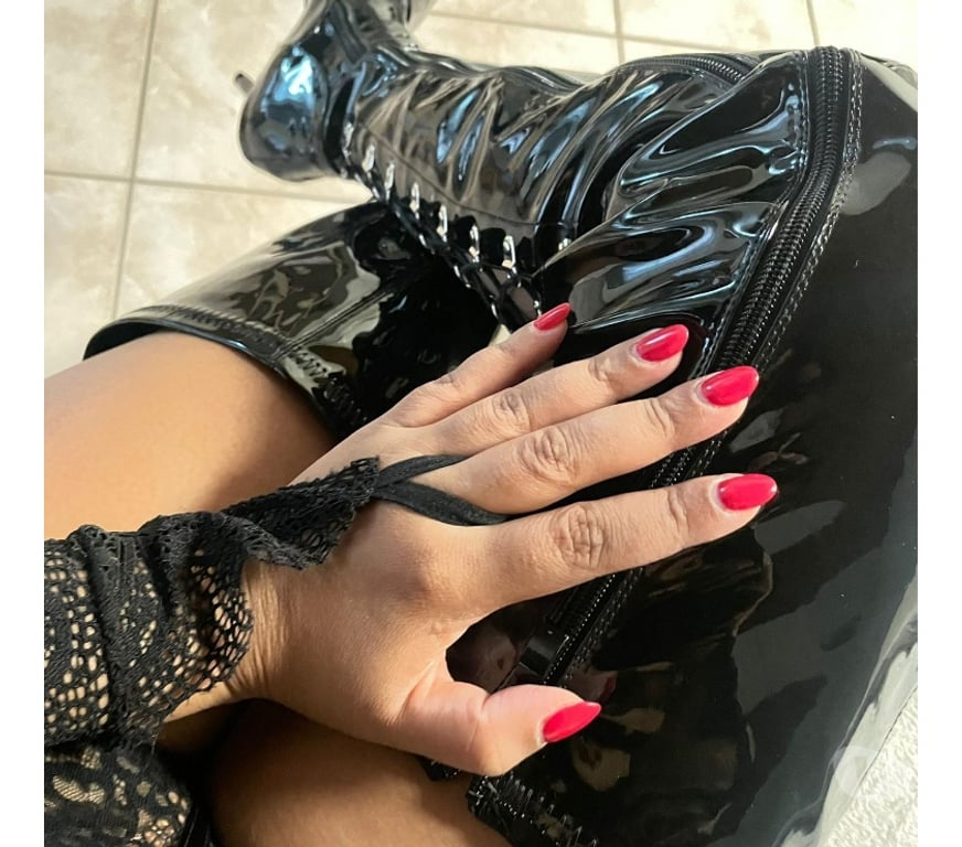 Escorts Cardiff Cardiff City Centre - Cardiff - Photos for Suzy sexy GArota 100% real