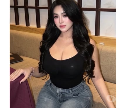  Escorts & Erotic Massage Stratford East London - Photos for Asian Petite 4 HAND MASSAGE