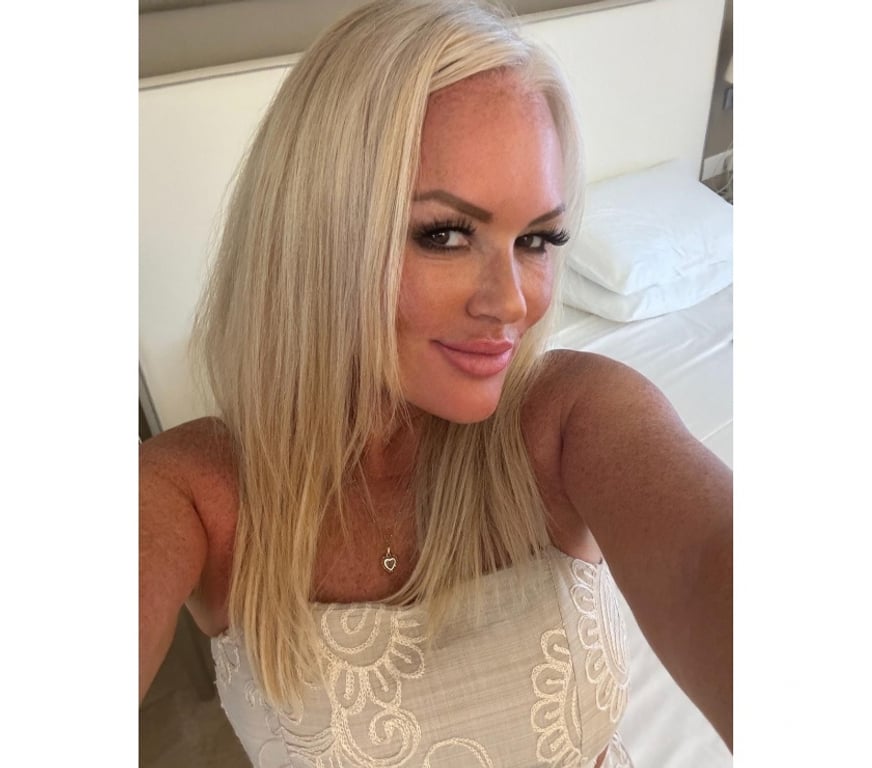 Escorts Greater Manchester Tameside - Photos for Stunning Welsh blonde