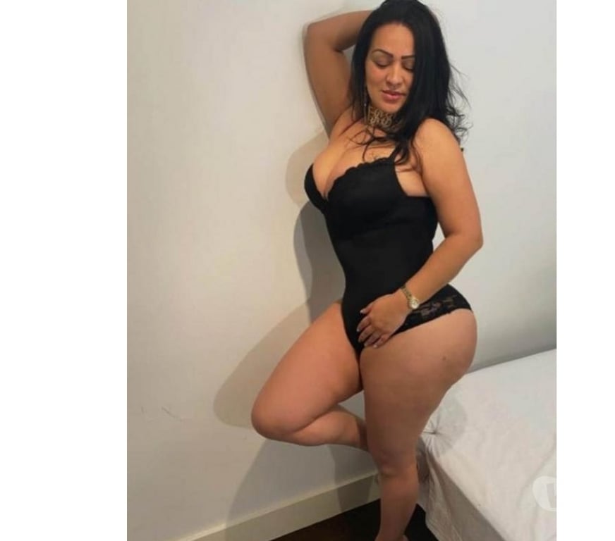 Escorts North London Tottenham - North London - Photos for Mia ardiente caribeña
