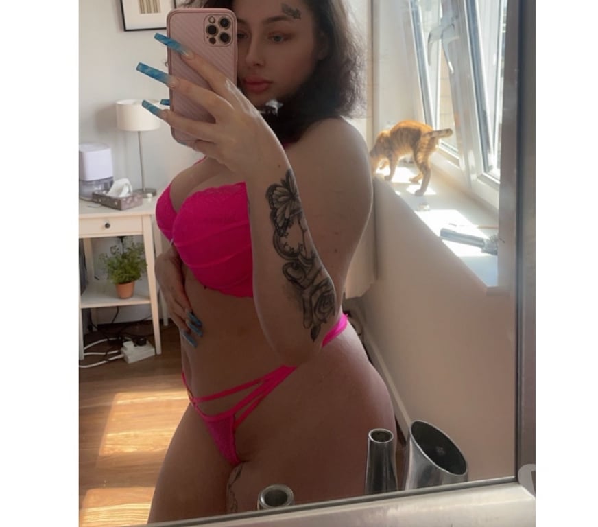 Escorts East London Bow - East London - Photos for British thick Jodie