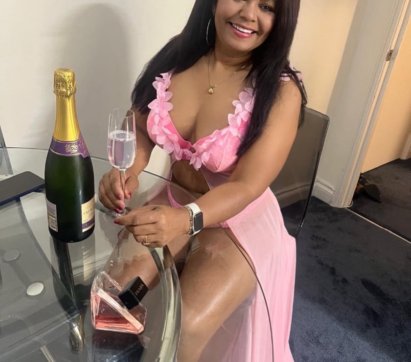 Escorts Guildford Town Centre Guildford - Photos for 🧚🏻‍♀️BEST PARTY TOWN-MODEL HIGH CLASS✨🩷