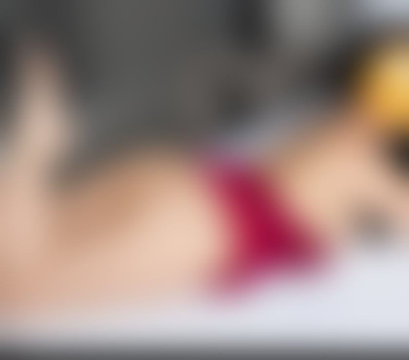 Escorts West Yorkshire Kirklees - Photos for Hello boys. Jennifer in town. Fresh young girl
