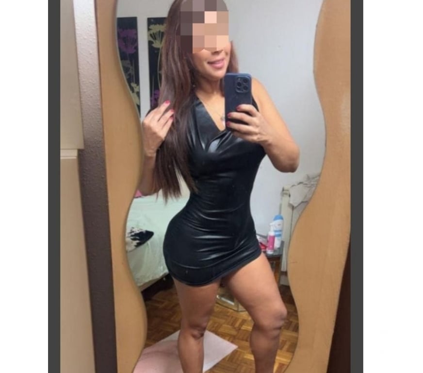 Escorts North West London Harrow on the Hill - North West London - Photos for 👅😋Dominatrix hot tongue sculptural body