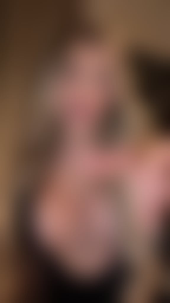 Escorts East London Canary Wharf Station - East London - 