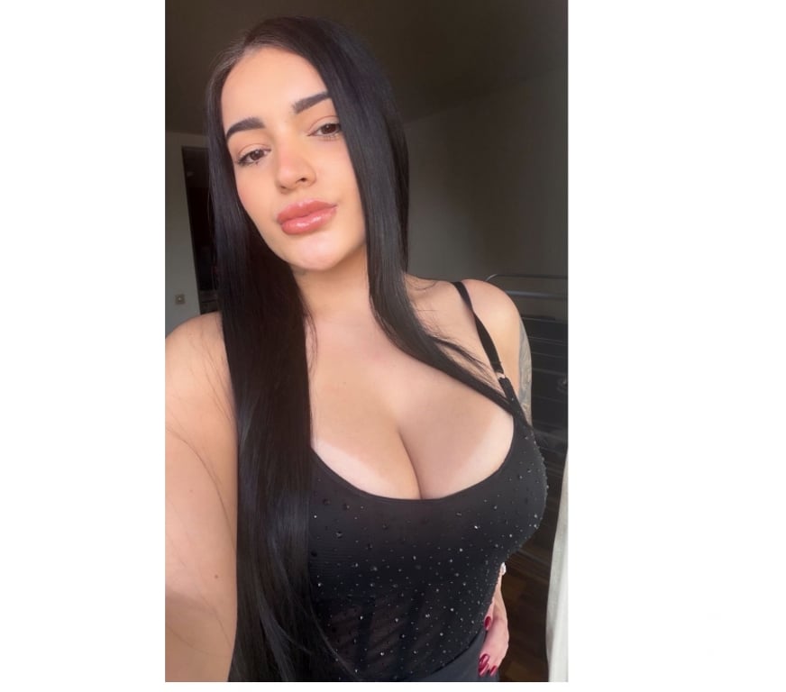 Escorts East London Canary Wharf Station - East London - Photos for 🥵 Gorgeous Curvy petit 🔥Brazilian party girl