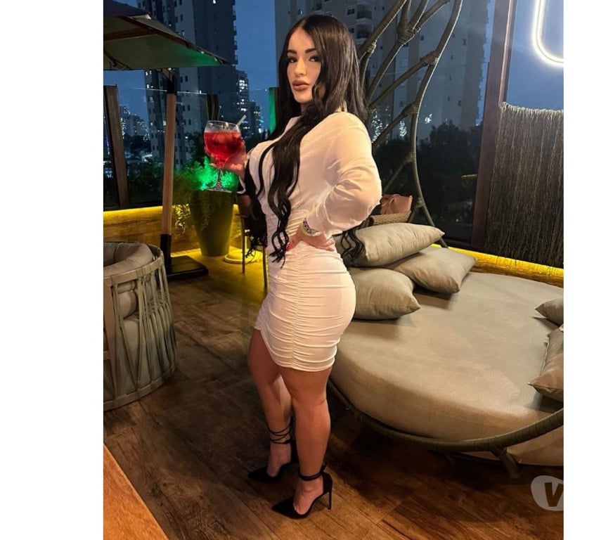 Escorts East London Canary Wharf Station - East London - Photos for 🥵 Gorgeous Curvy petit 🔥Brazilian party girl