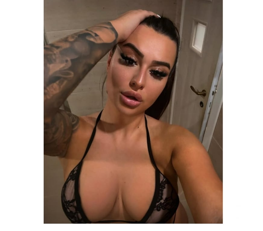 Escorts Buckinghamshire Milton Keynes - Photos for New in Town 💋 Sexy, Friendly & Available Tonight