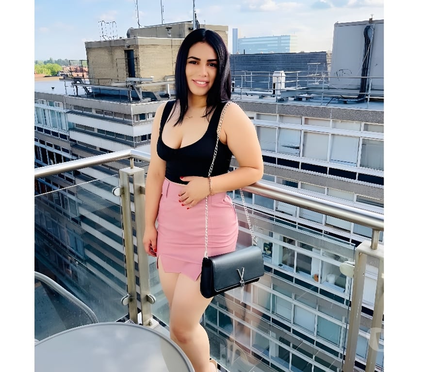 Escorts East London Poplar - East London - Photos for ♥️COLOMBIAN SWEETHEART♥️
